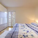 Futura Apartament Vantacici