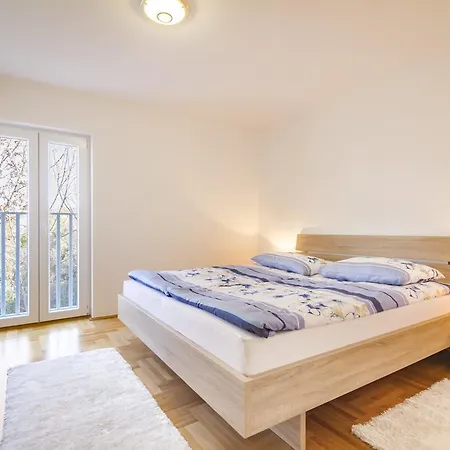 Villa Apartments Futura
