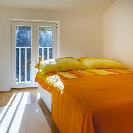 Villa Apartments Futura Apartmán *