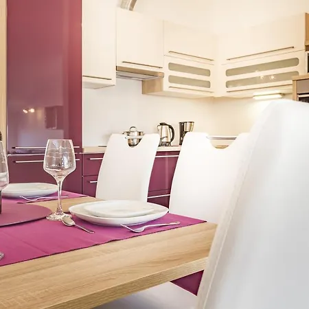 Futura Διαμέρισμα *