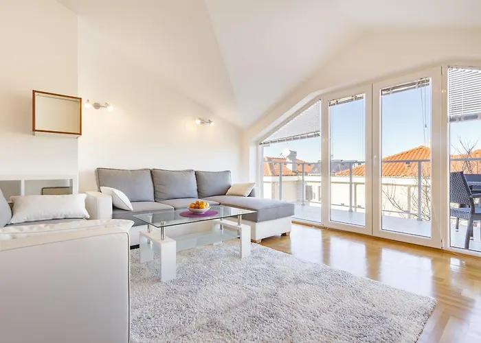 Futura Apartment *