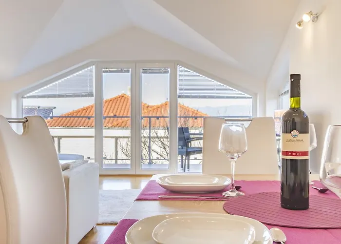 Villa Apartments Futura Apartman Vantacici